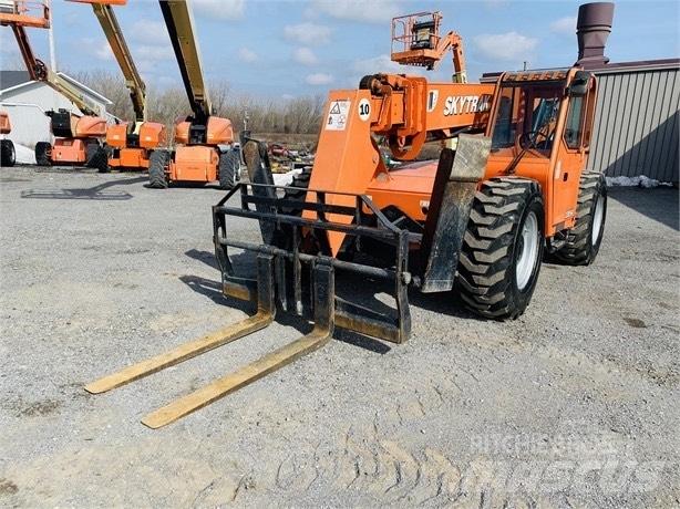 SkyTrak 10054 Telescopic handlers