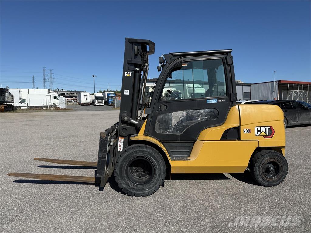 CAT DP50NT Diesel trucks