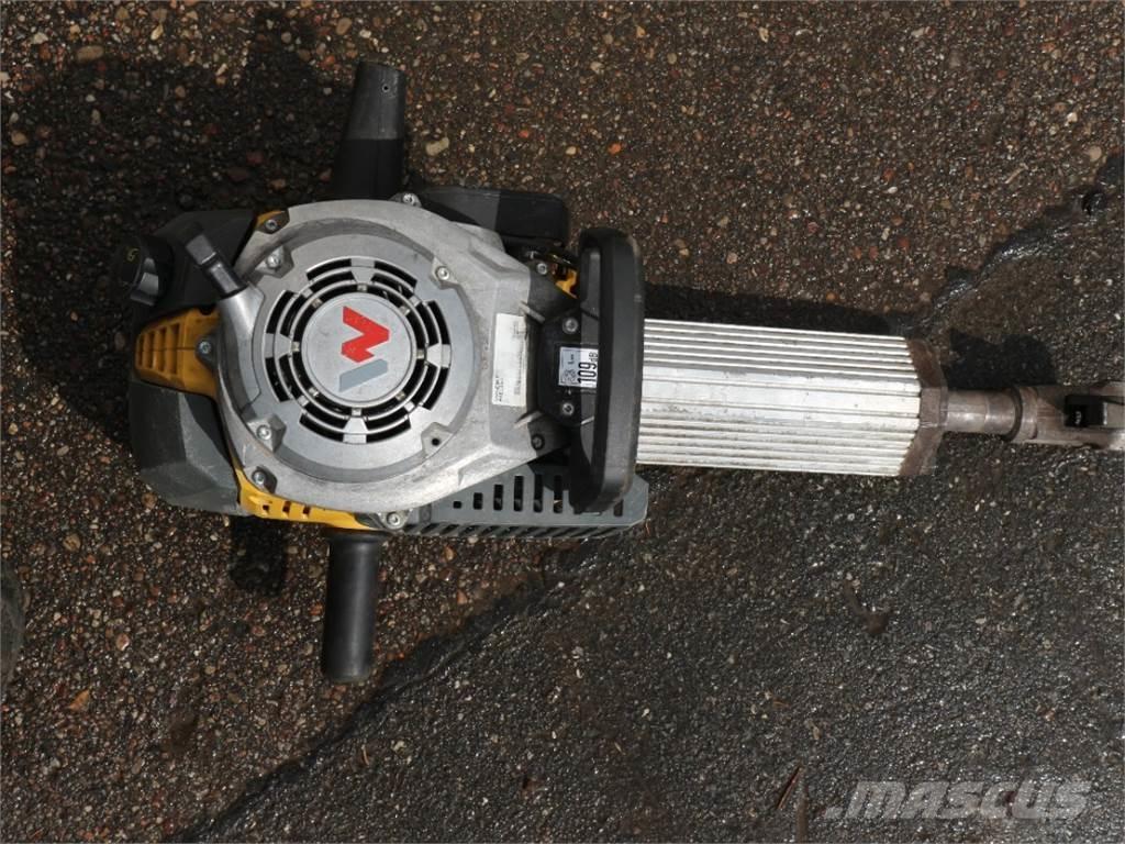 Neuson BH65 Hammers / Breakers