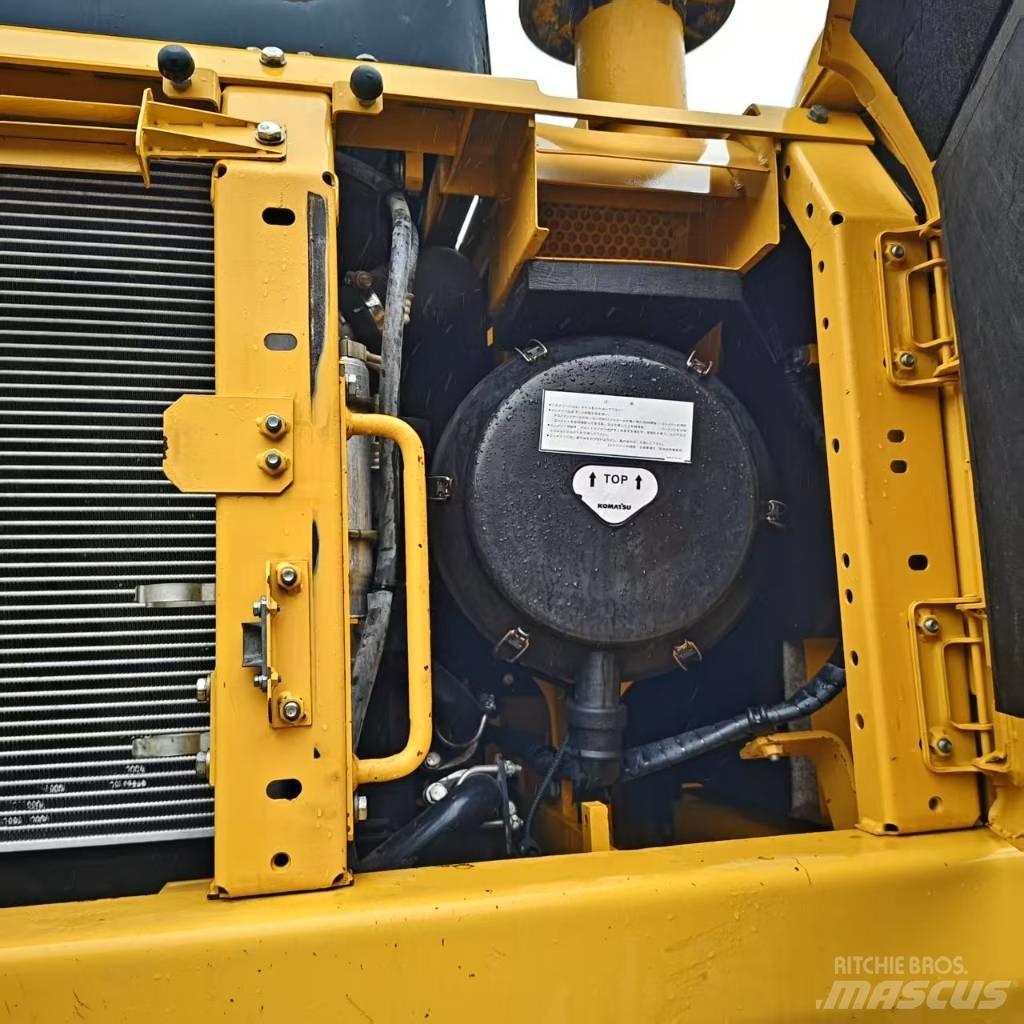 Komatsu PC400-8 Crawler excavators