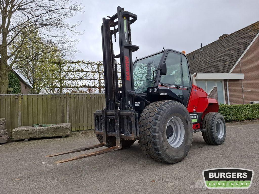 Manitou M30-4 Rough terrain truck