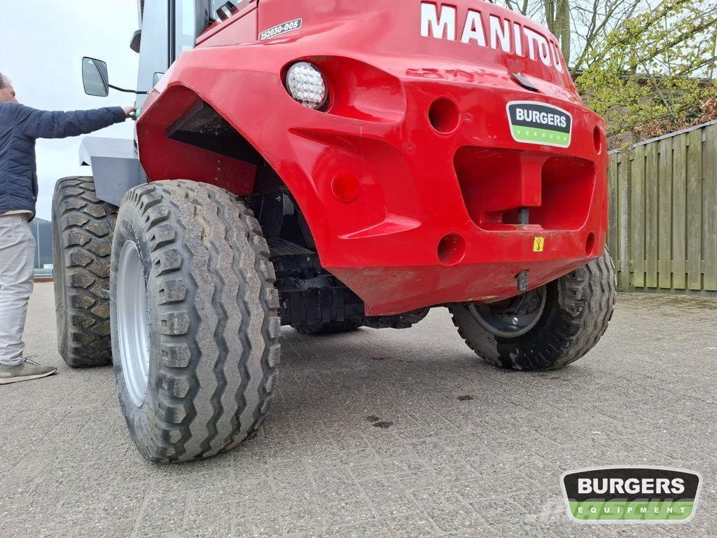 Manitou M30-4 Rough terrain truck