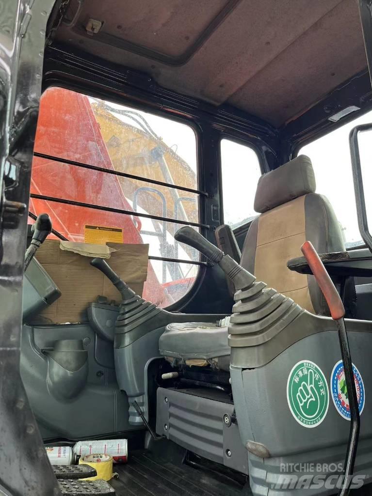 Hitachi ZX 120 Crawler excavators