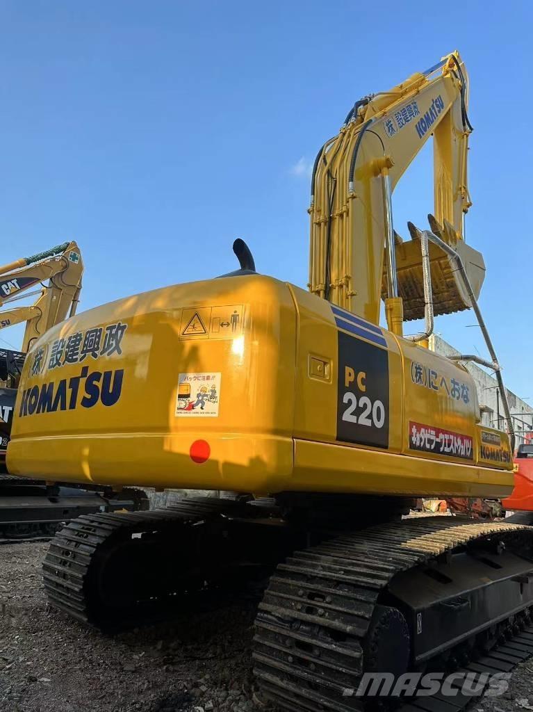Komatsu PC 220-7 Crawler excavators