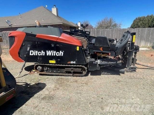 Ditch Witch JT24 Horizontal drilling rigs