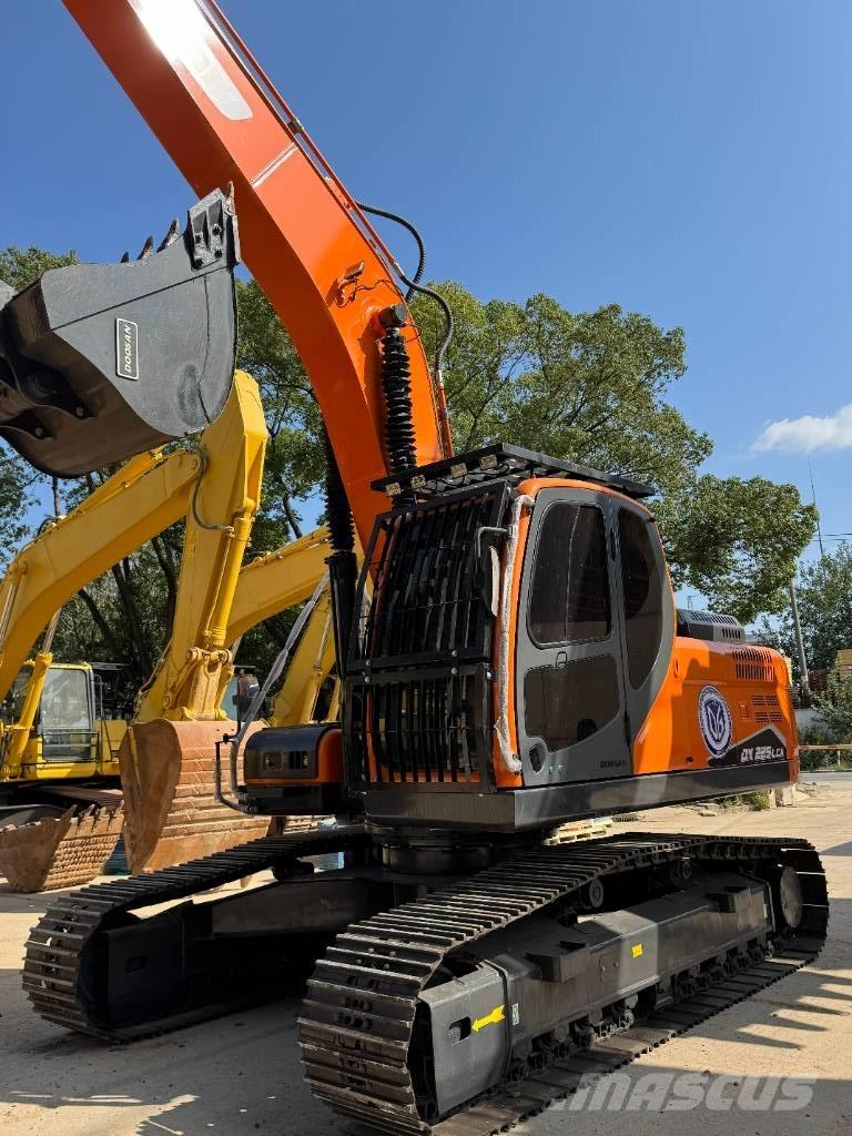 Doosan DX 225 LCA Crawler excavators