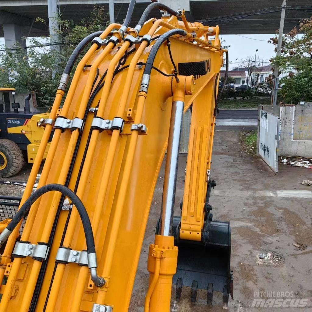 Hyundai R220LC-9 Crawler excavators