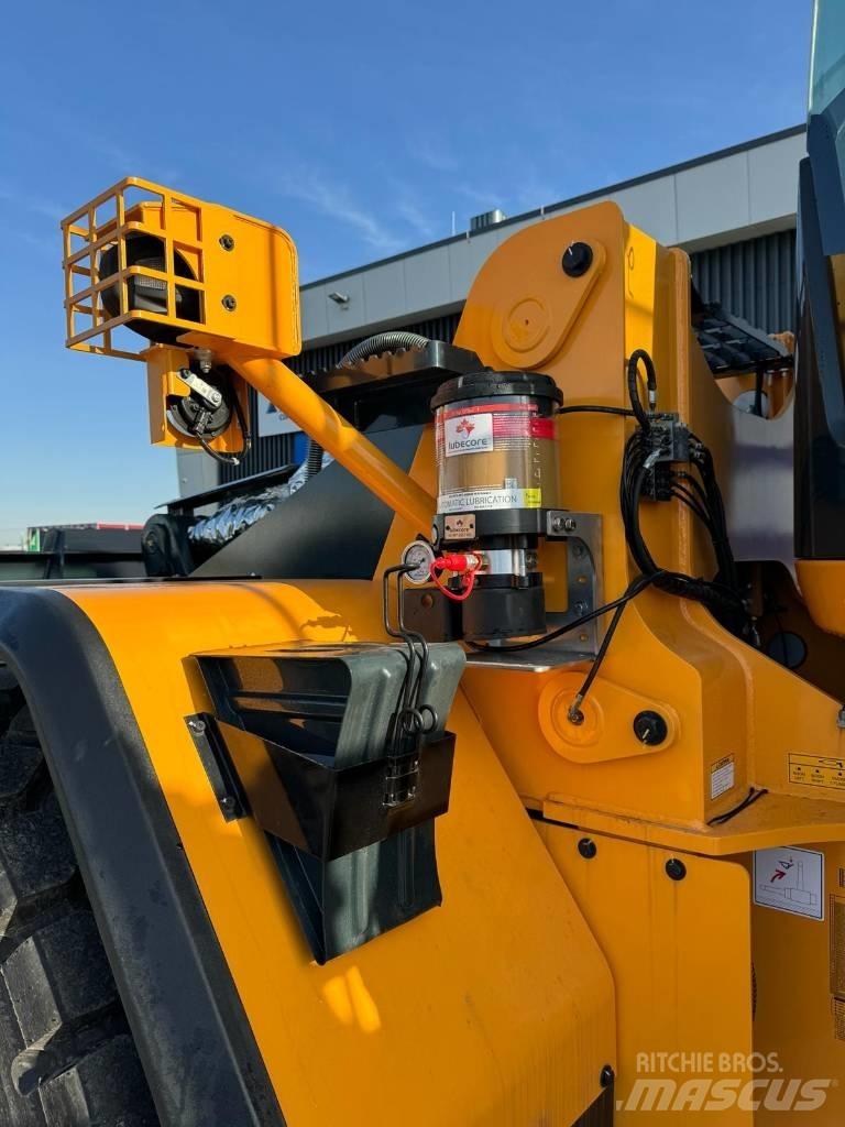 Hyundai HL960A HD Wheel loaders