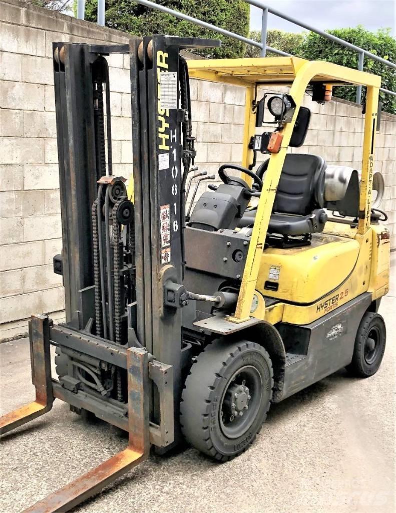 Hyster H2.5TX LPG trucks