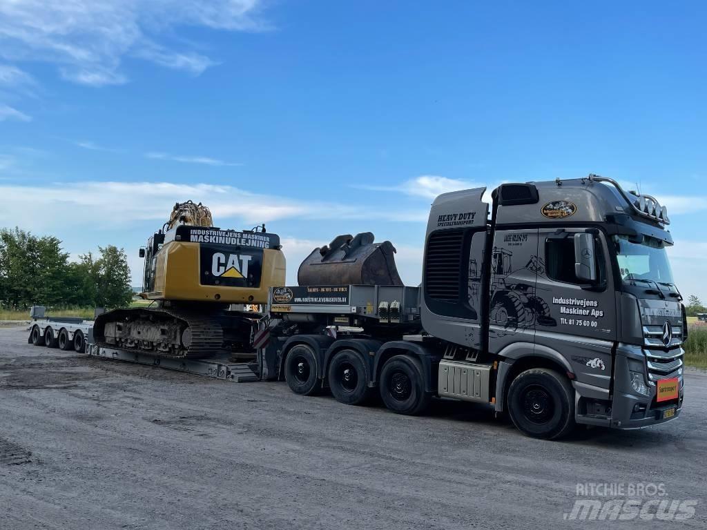 Mercedes-Benz 4158 Prime Movers