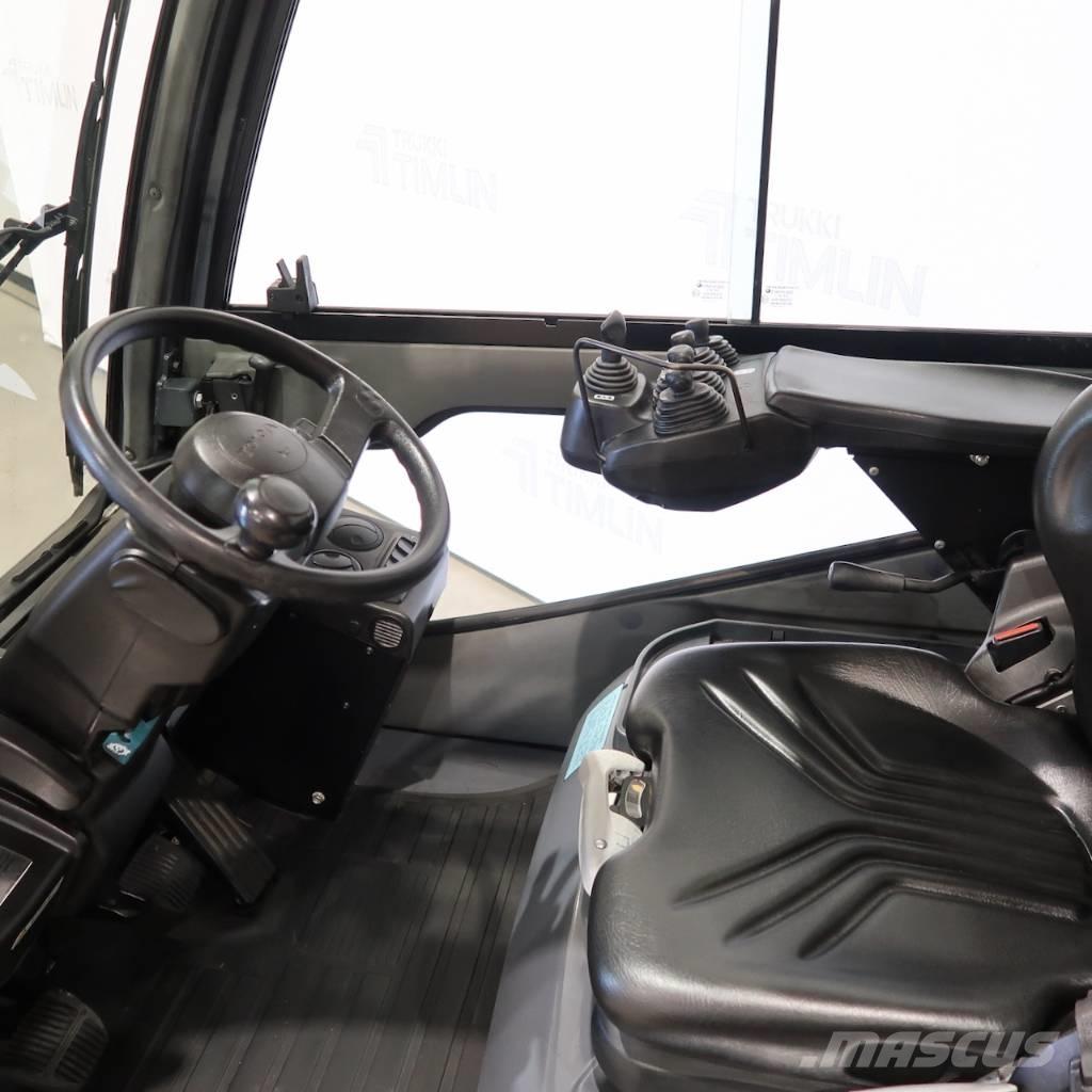 Toyota 02-8FDF30 Diesel trucks