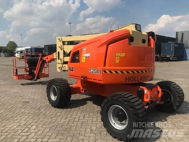 JLG 520 AJ Articulated boom lifts