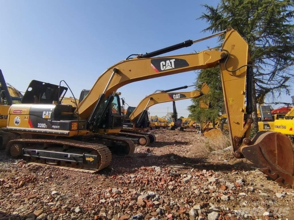 CAT 320 Mini excavators  7t - 12t