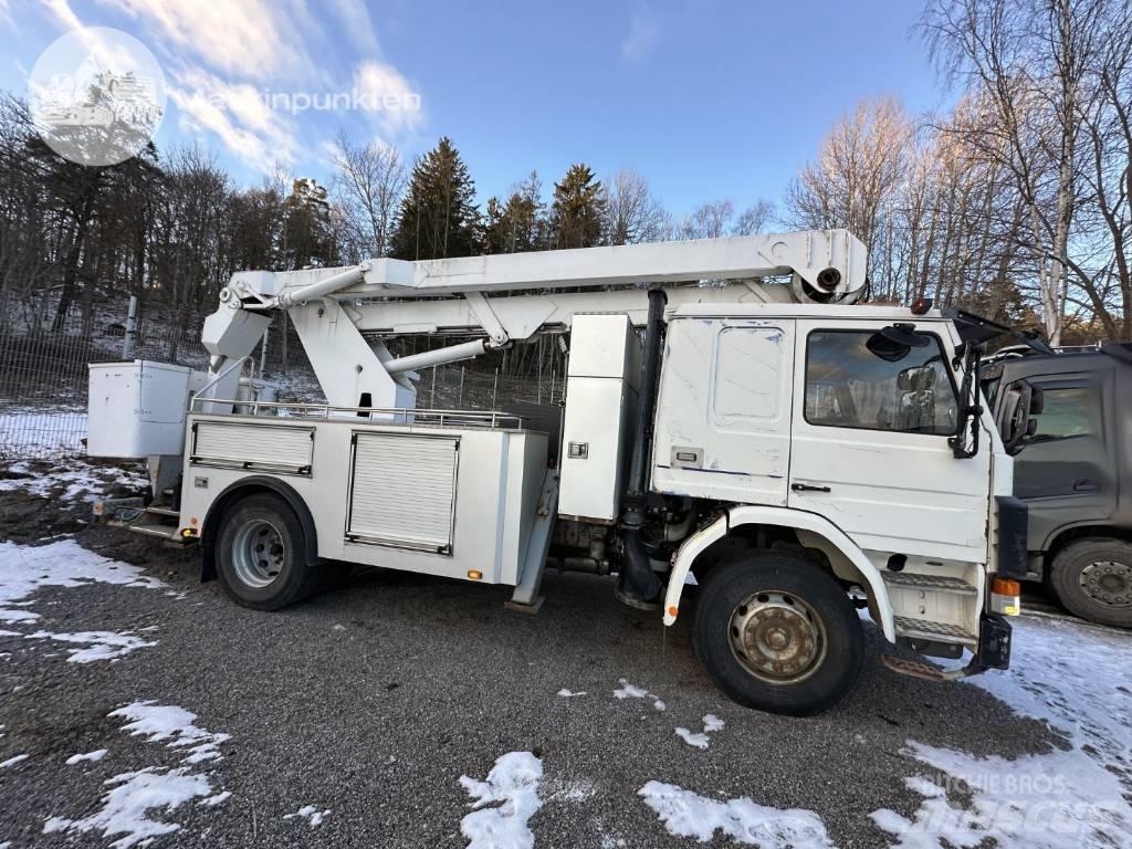 Scania P 92 M Truck mounted cranes