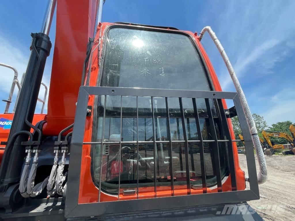 Doosan DX 300 LC Crawler excavators