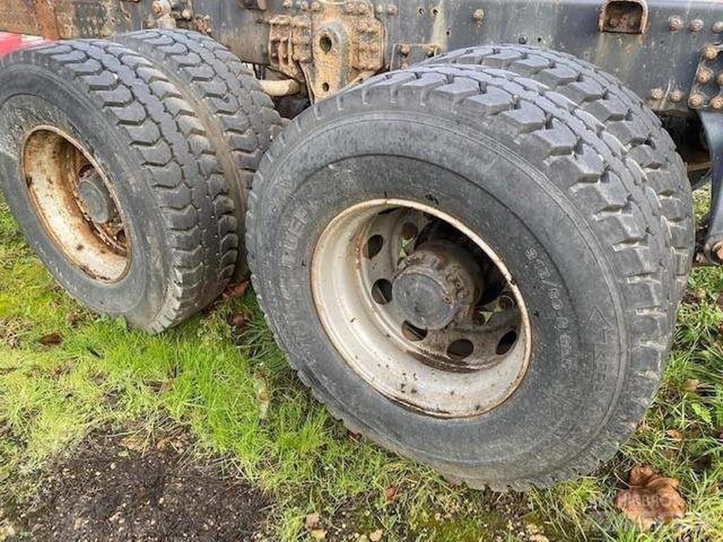 Renault Premium 430 Chassis Cab trucks