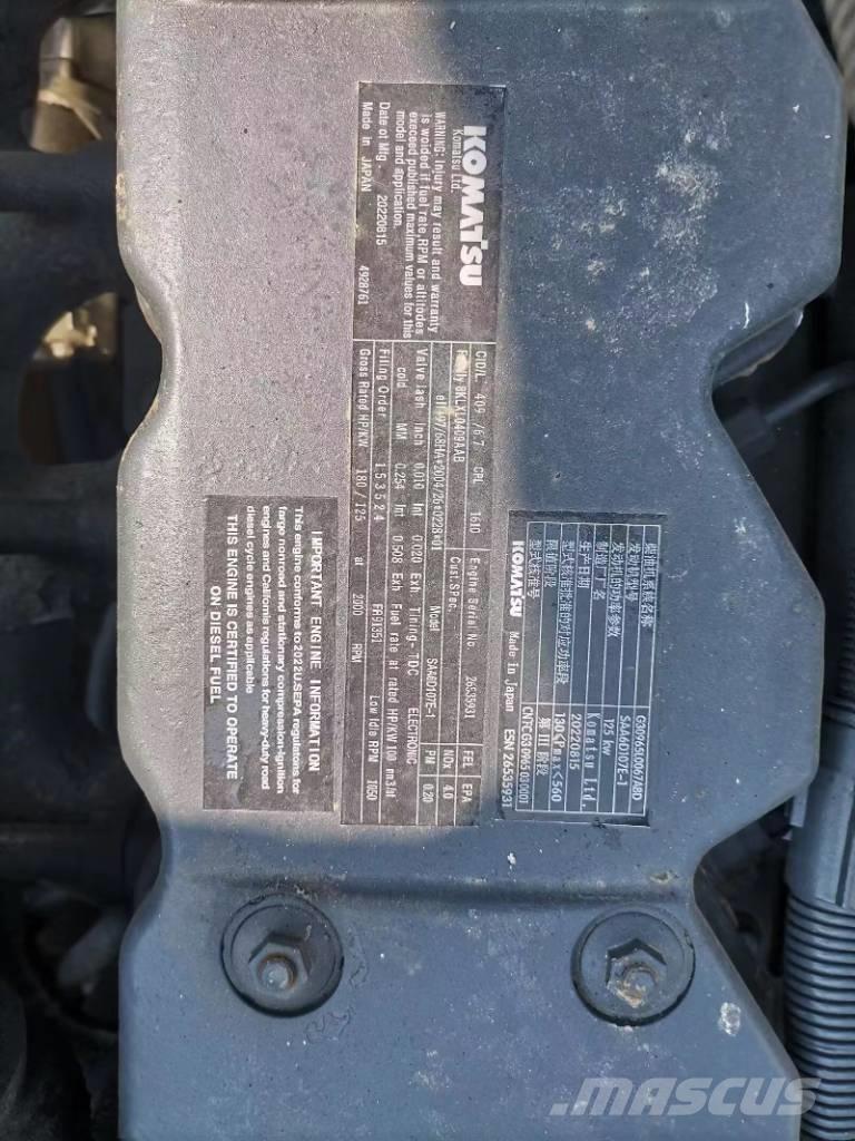 Komatsu PC 220-8 Crawler excavators