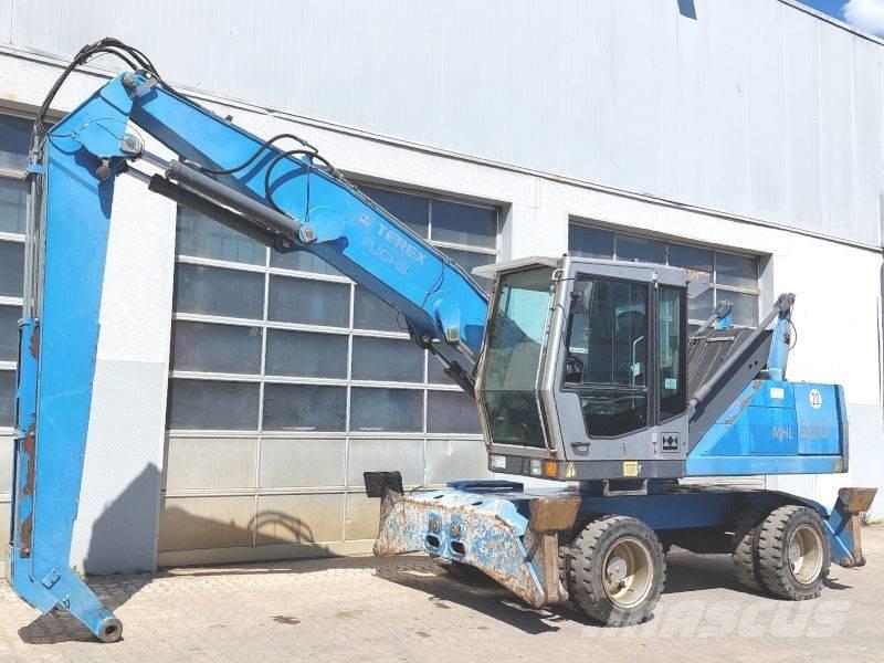 Fuchs MHL 320 D Waste / industry handlers