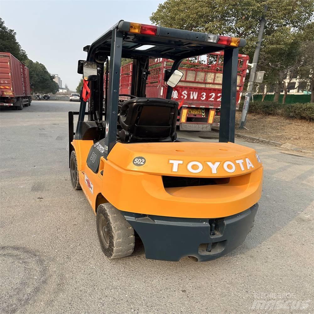 Toyota 62-7 FD N 30 Diesel trucks