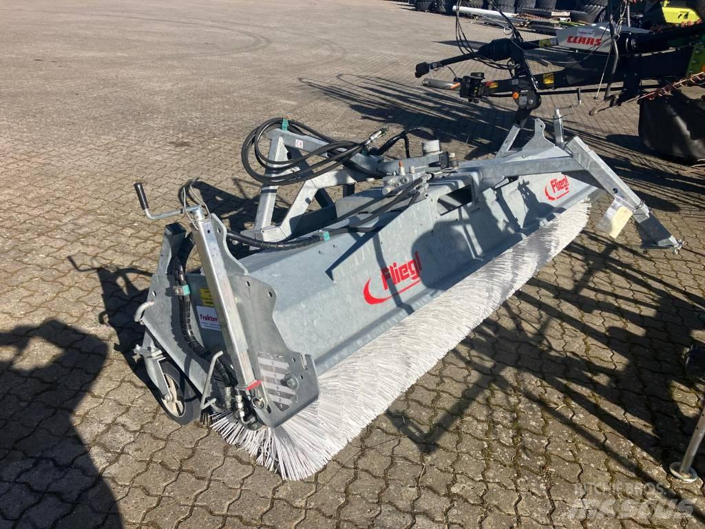 Fliegl Kost 2,8 m. Other tractor accessories