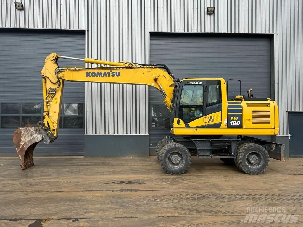 Komatsu PW180-11 Wheeled excavators