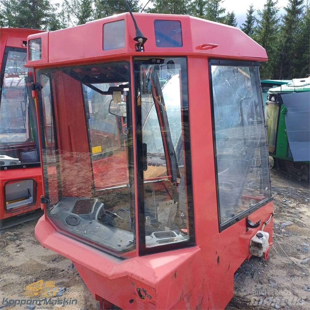 Valmet 941 Cabins and interior