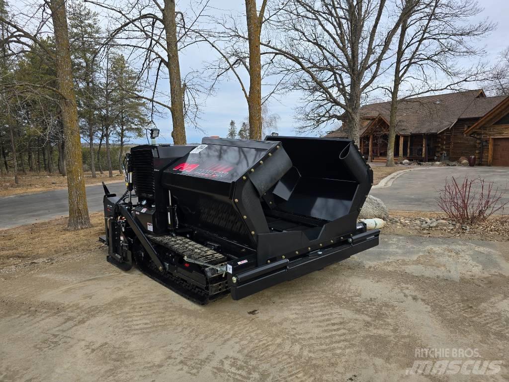 Mauldin 1560 Asphalt pavers