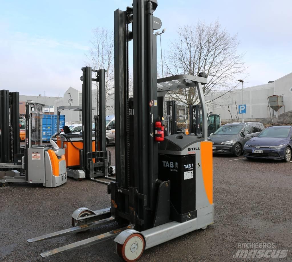 Still FMX14 Reach truck