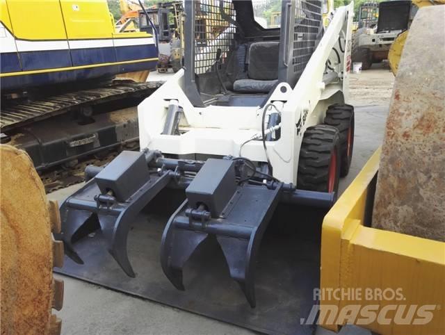 Bobcat S 250 Skid steer loaders