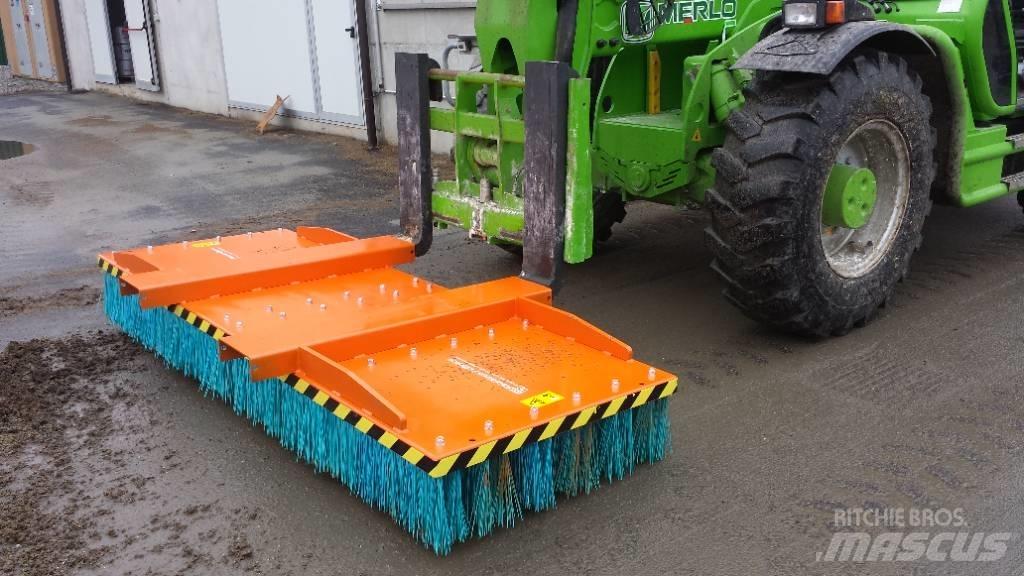 M3 Broom Sweeper SI Sweepers