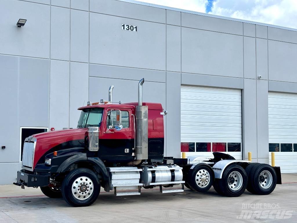 Western Star 4900 Prime Movers