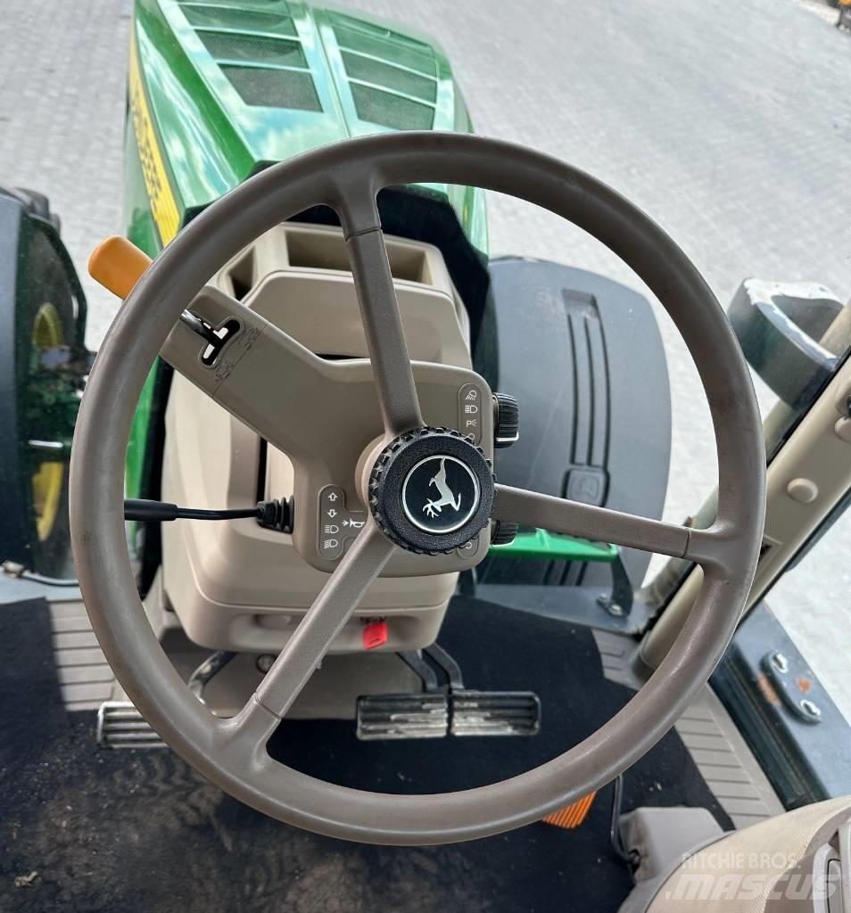 John Deere 7230 R Tractors