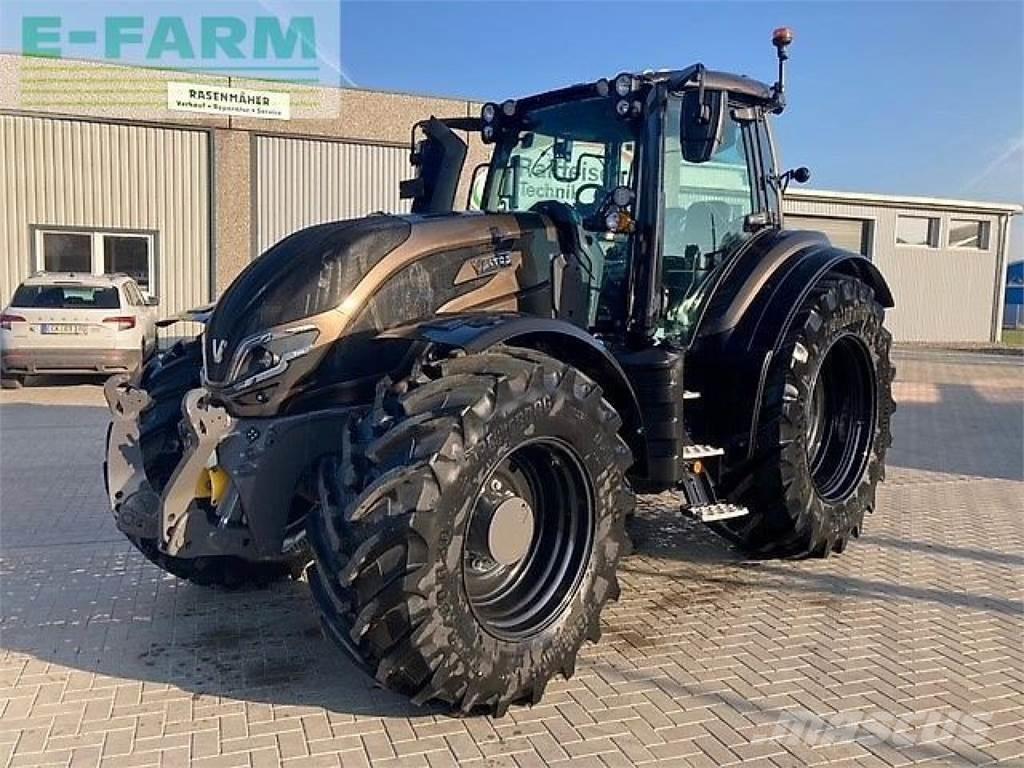 Valtra t215a Tractors
