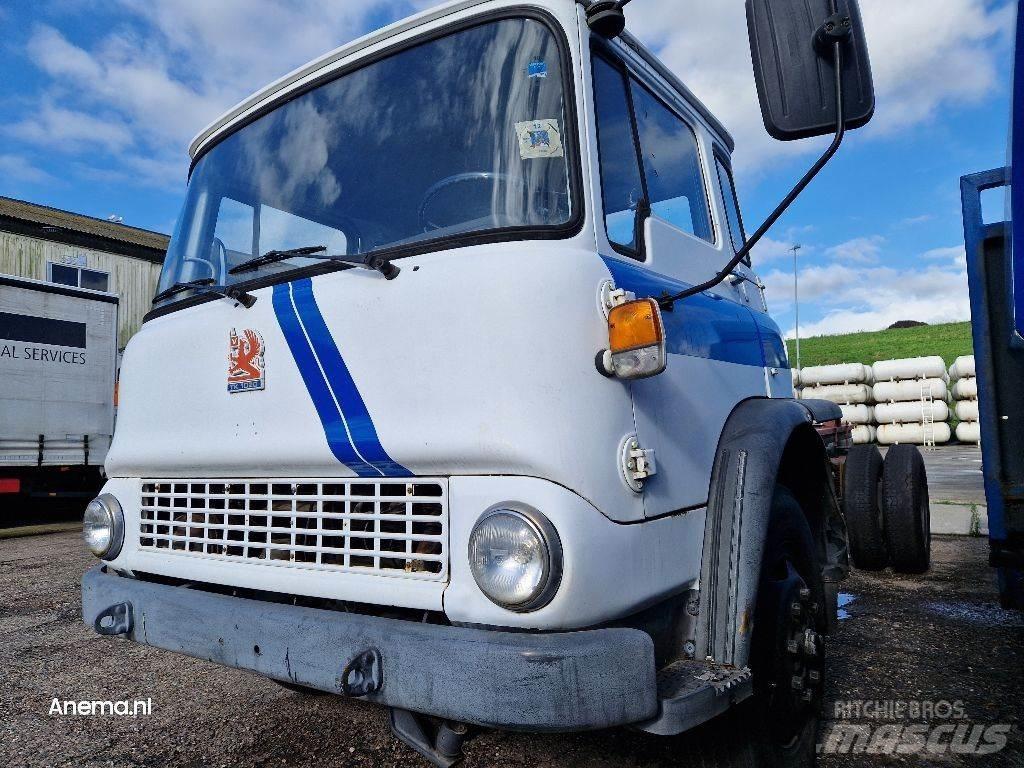 Bedford TK 1020 Prime Movers