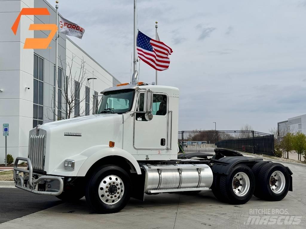 Kenworth T800 Prime Movers
