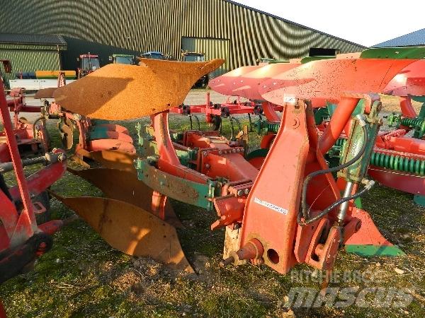 Kverneland 3 Reversible ploughs