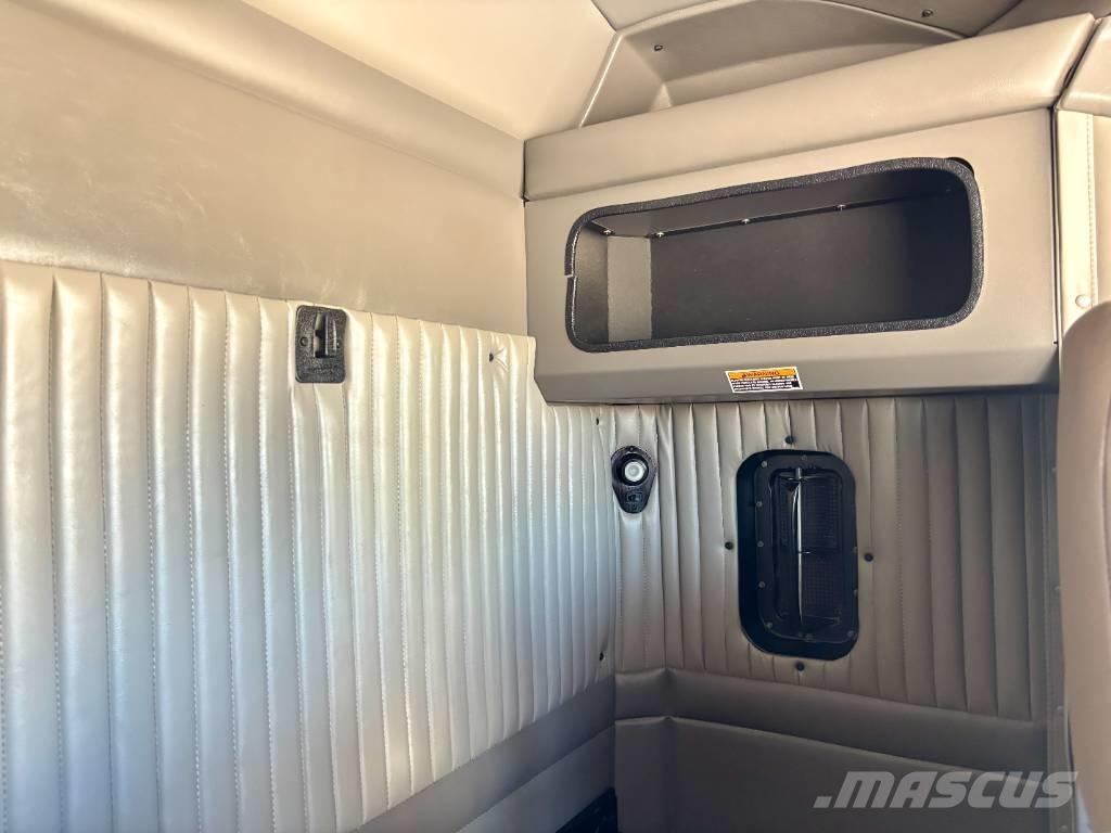 Kenworth T 800 Prime Movers