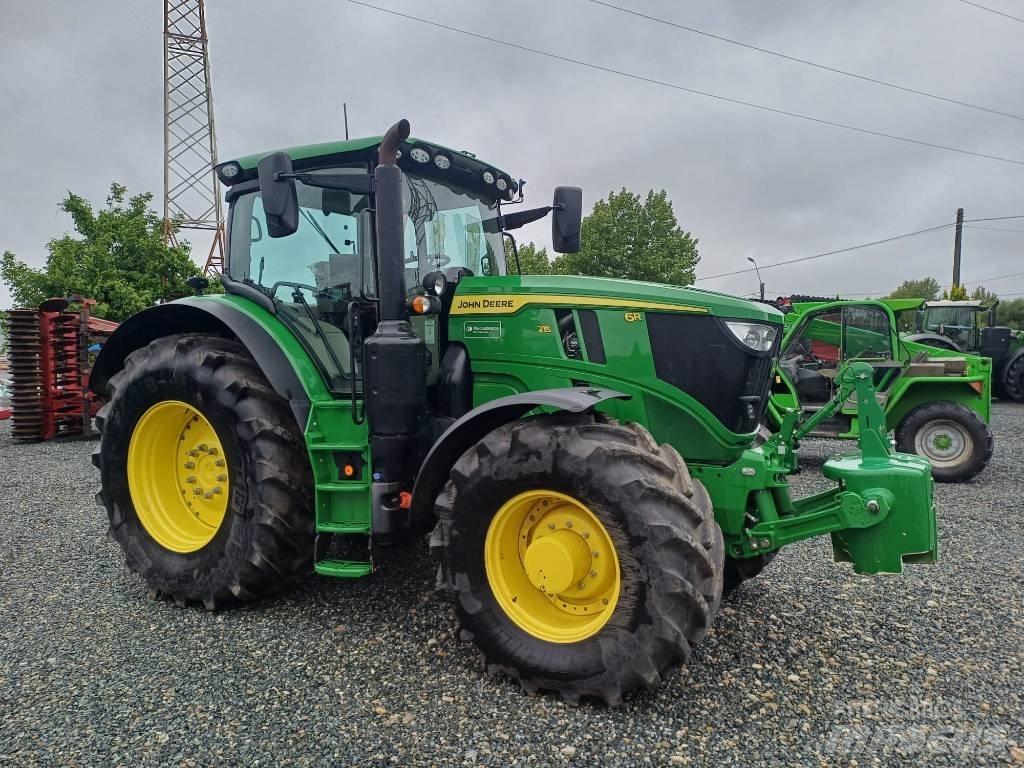 John Deere 6R 215 Tractors