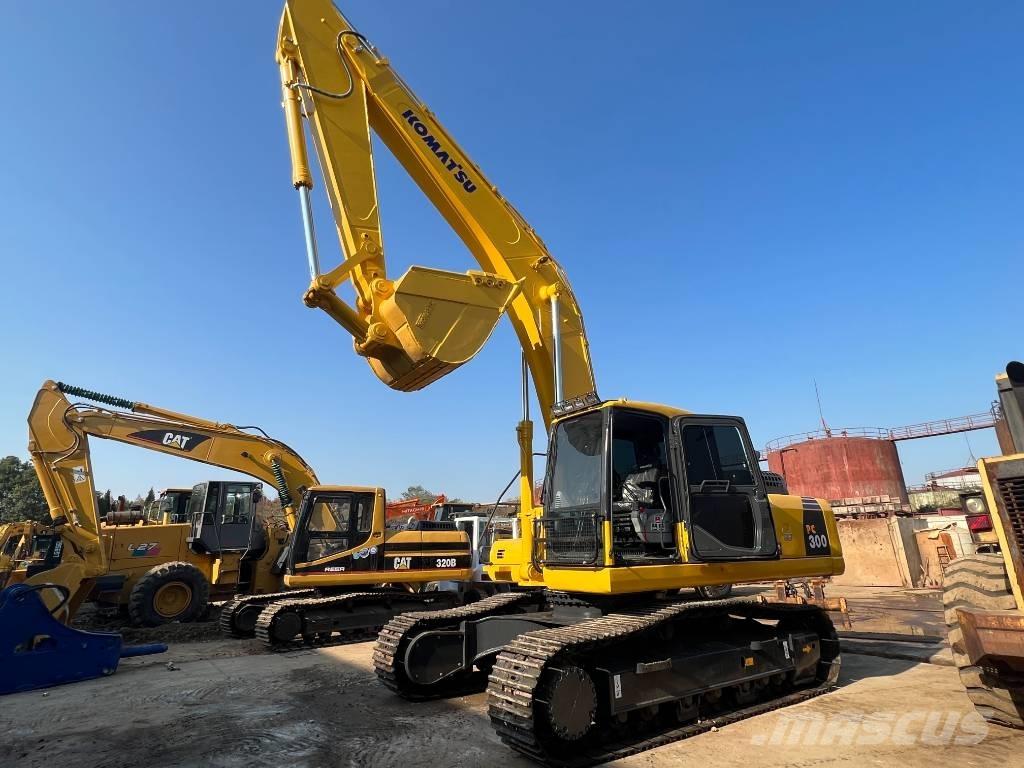 Komatsu PC 300-7 Crawler excavators