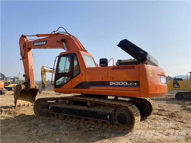 Doosan DH300 Crawler excavators