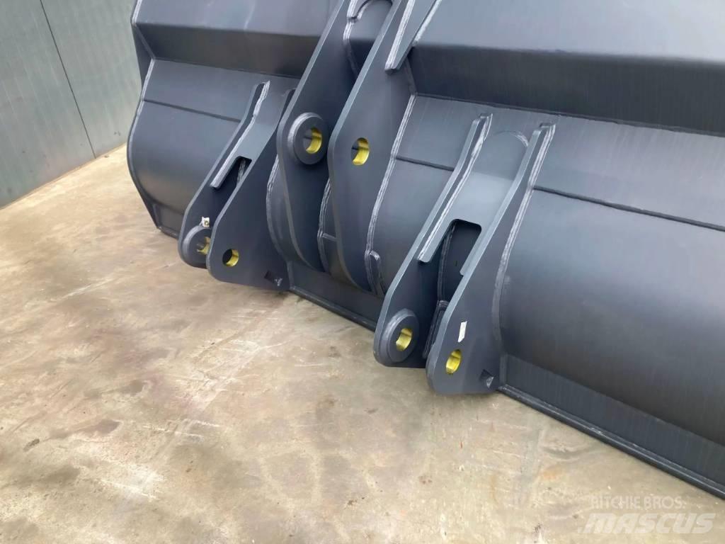 Volvo L110E Buckets