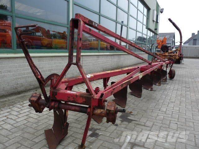 Ploeger met 7 schaar Ploughs