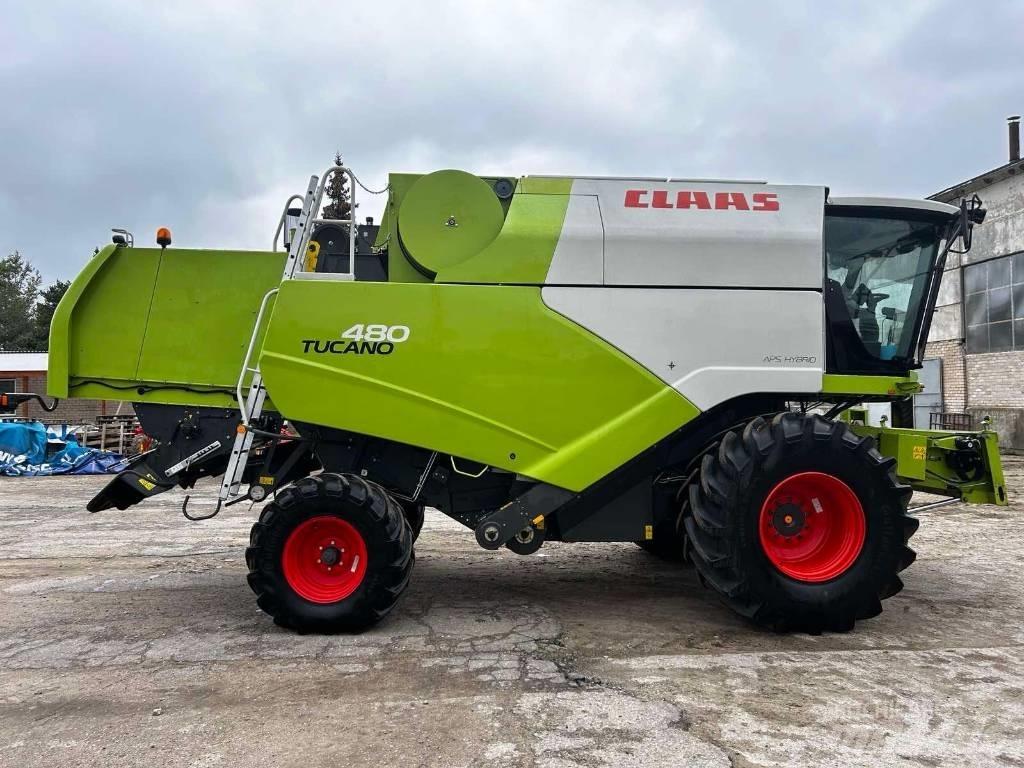 CLAAS Tucano 480 Combine harvesters