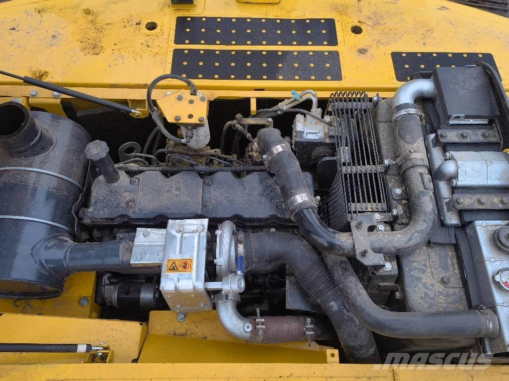 Komatsu PC 220-8 Crawler excavators