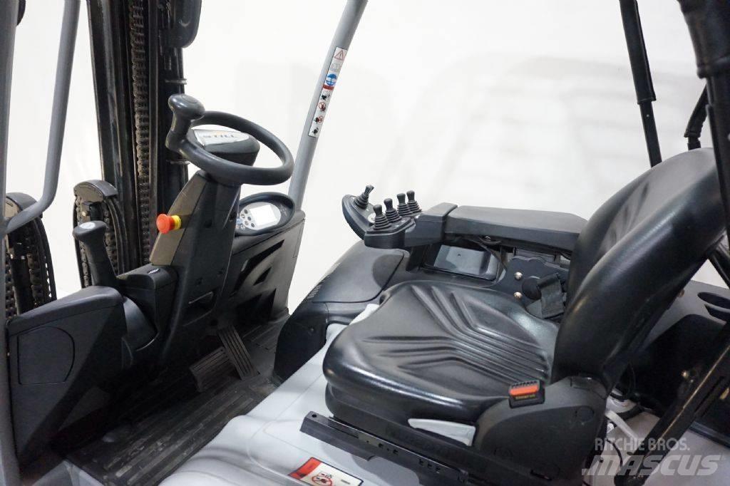 Still RX60-40 Electric forklift trucks