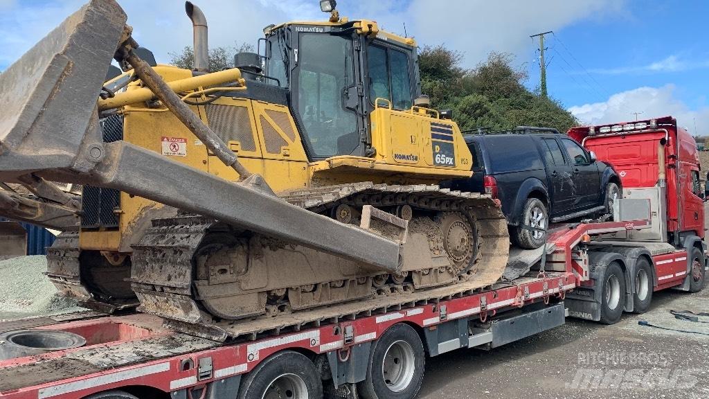 Komatsu D 65 PX-17 Articulated Haulers