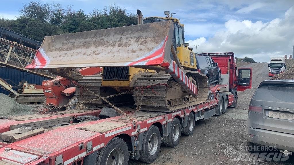 Komatsu D 65 PX-17 Articulated Haulers