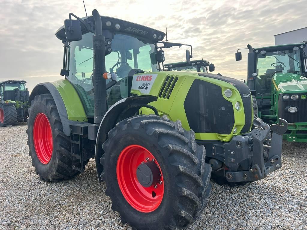 CLAAS Arion 640 Tractors