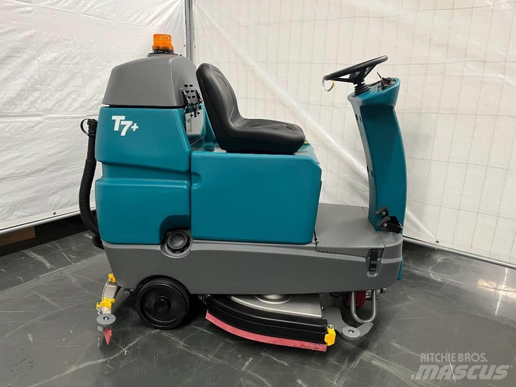 Tennant T7 Sweepers