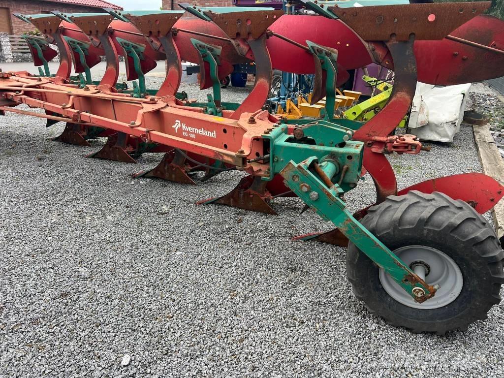 Kverneland EG100 Ploughs